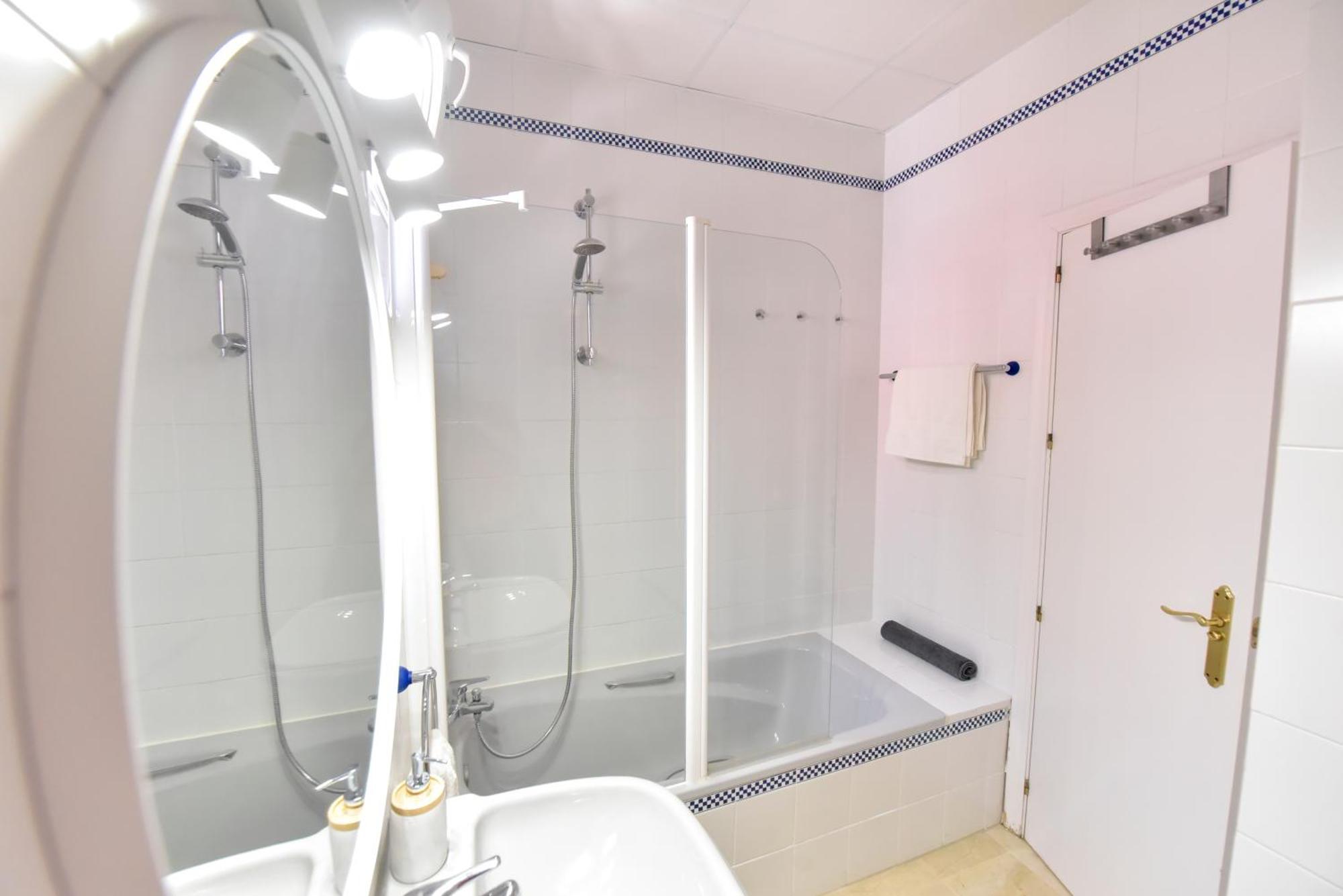 Apartamento New! Exclusive Duplex Design - Parking & Pool *