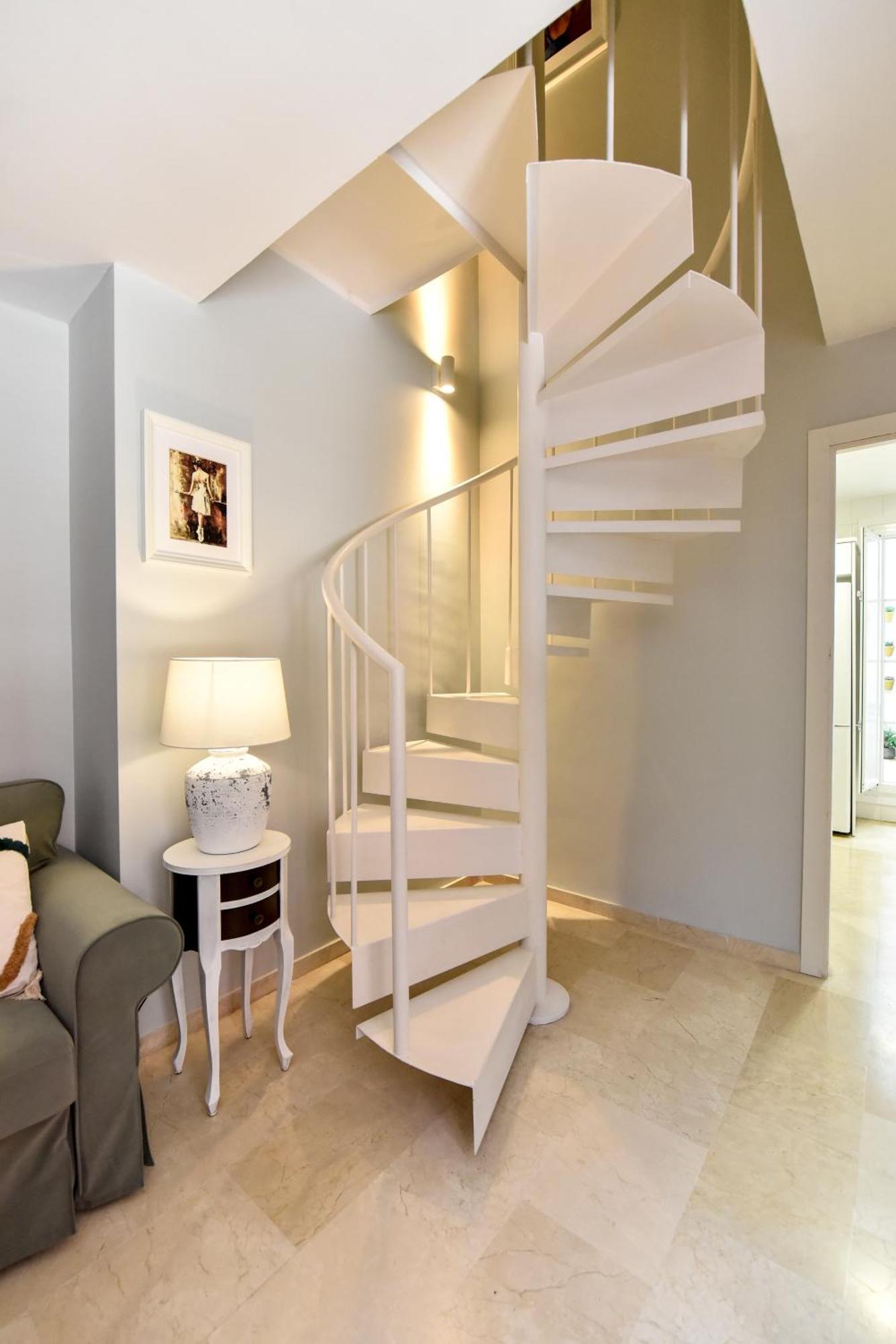 New! Exclusive Duplex Design - Parking & Pool Apartamento *
