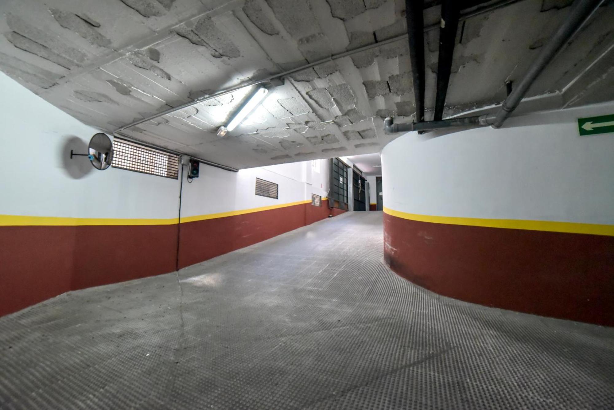 Apartamento New! Exclusive Duplex Design - Parking & Pool Sevilla