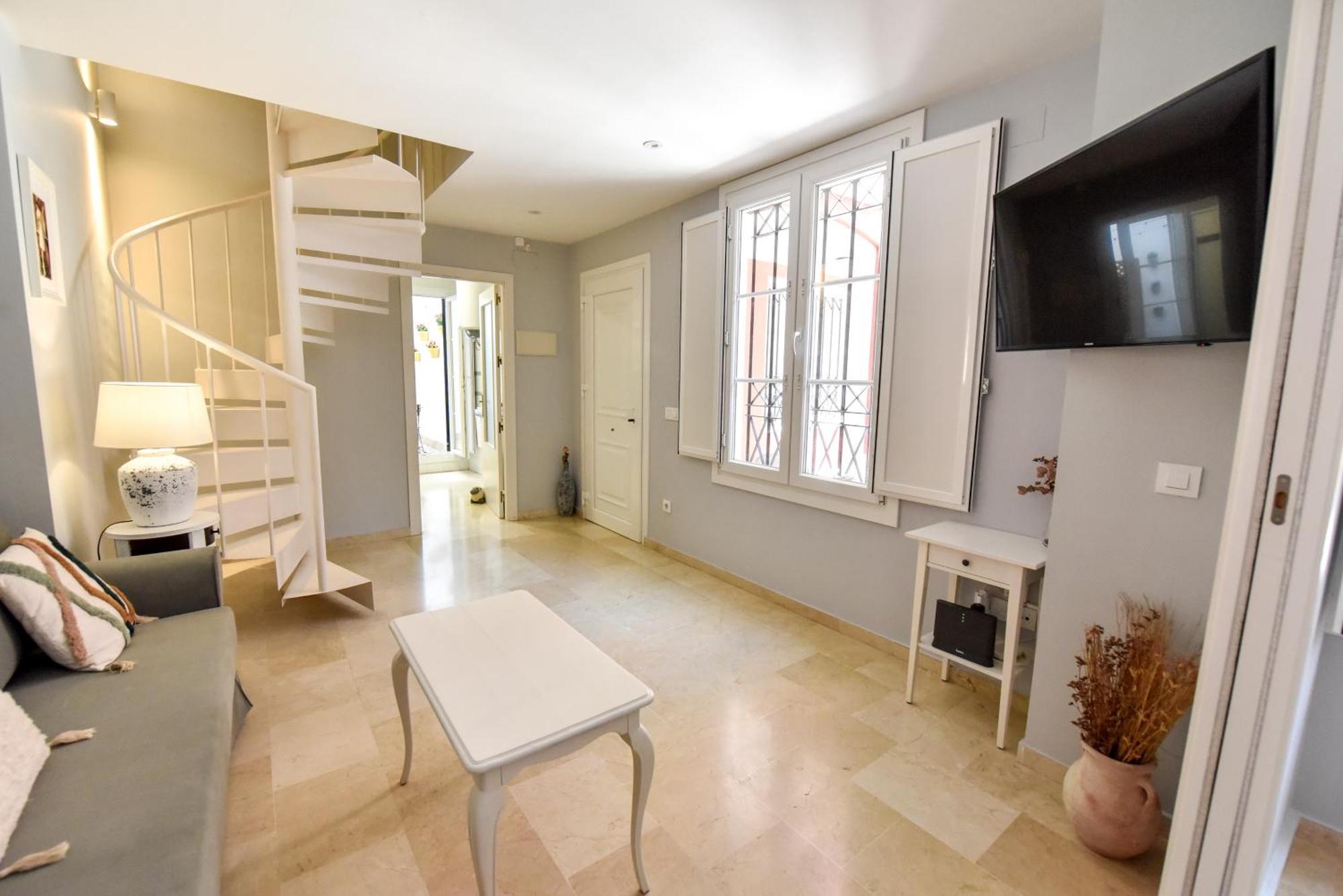 New! Exclusive Duplex Design - Parking & Pool Apartamento *